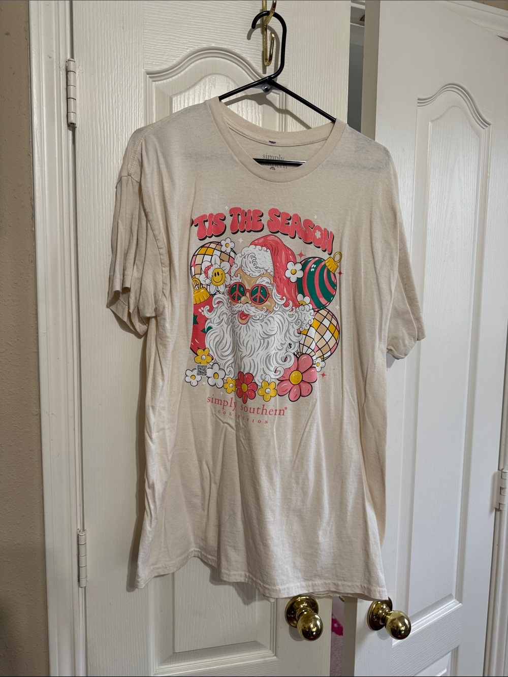 Simply Southern Cream 'Tis The Season Santa Graphic Tee